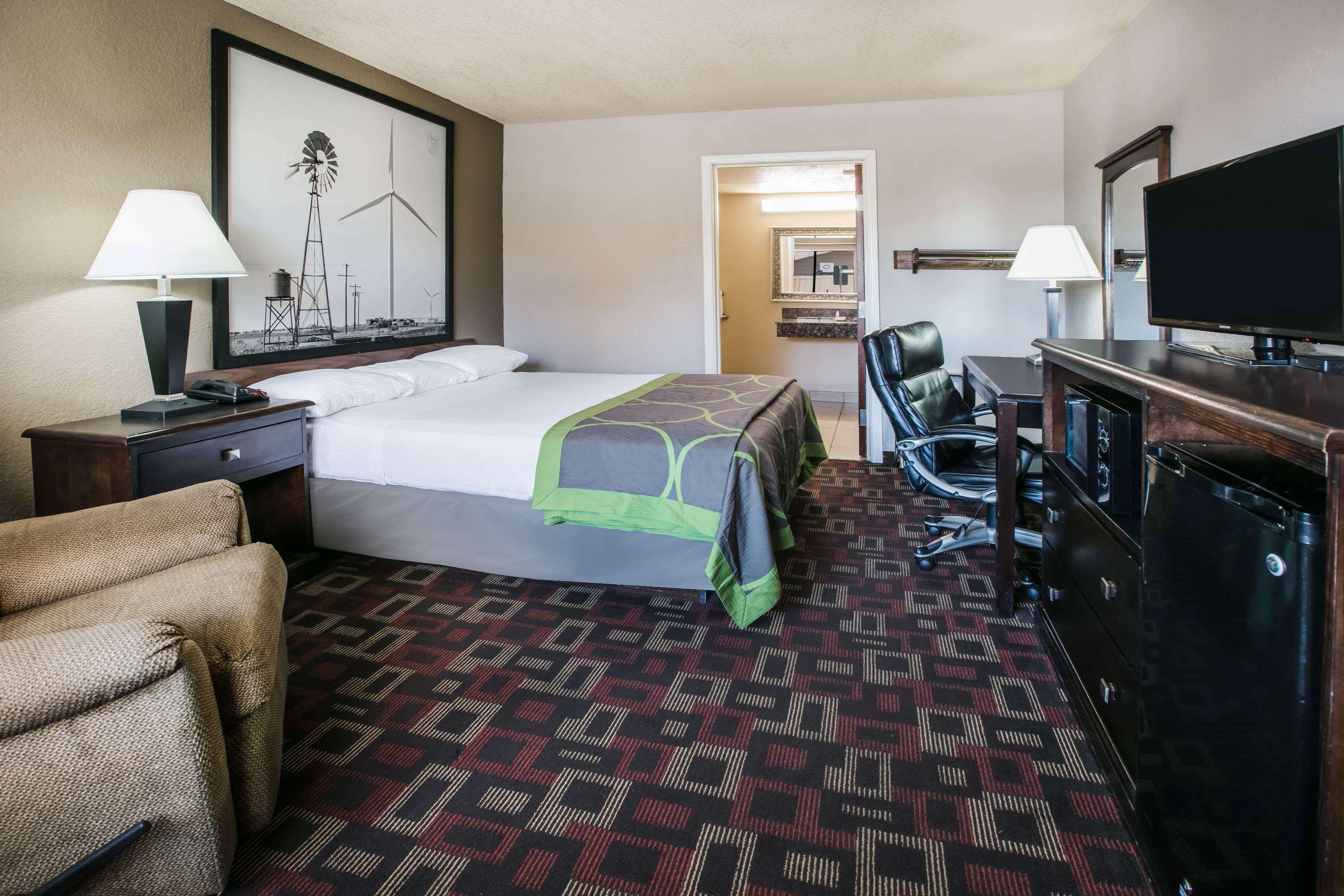 Super 8 By Wyndham Airport Fairgrounds West Oklahoma City