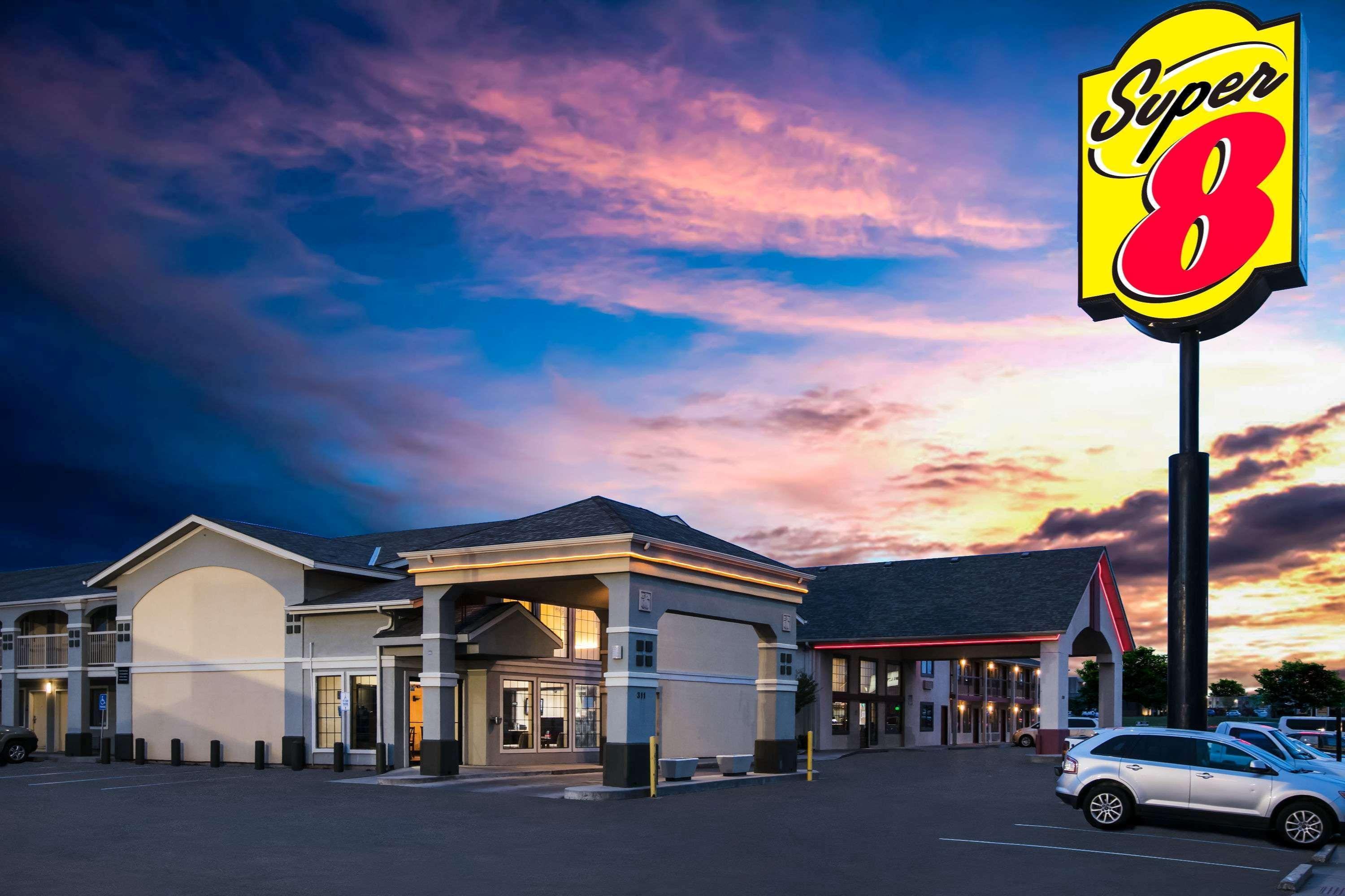 Motel Super 8 By Wyndham Airport Fairgrounds West