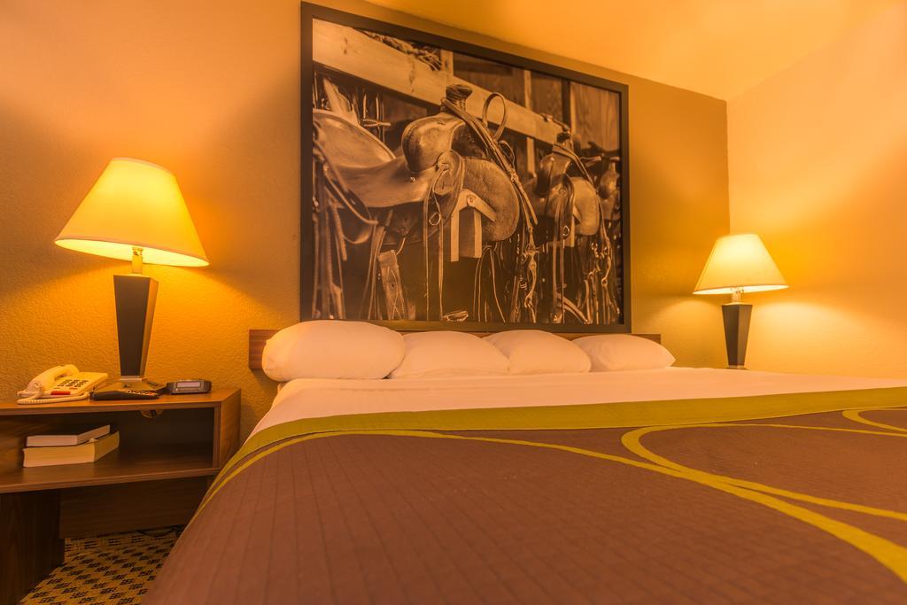 Super 8 By Wyndham Airport Fairgrounds West 2* Oklahoma City