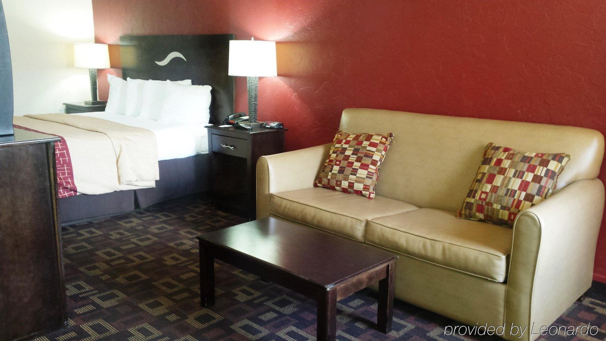 Super 8 By Wyndham Airport Fairgrounds West Oklahoma City
