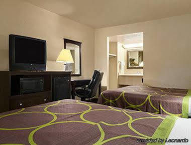Super 8 By Wyndham Airport Fairgrounds West Oklahoma City