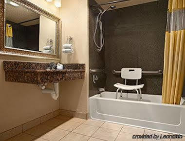 Super 8 By Wyndham Airport Fairgrounds West Motel Oklahoma City